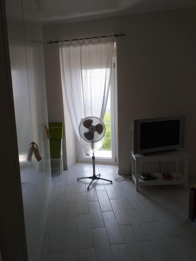 הוילה סרזאנה Casa Di Vecchio Borgo מראה חיצוני תמונה
