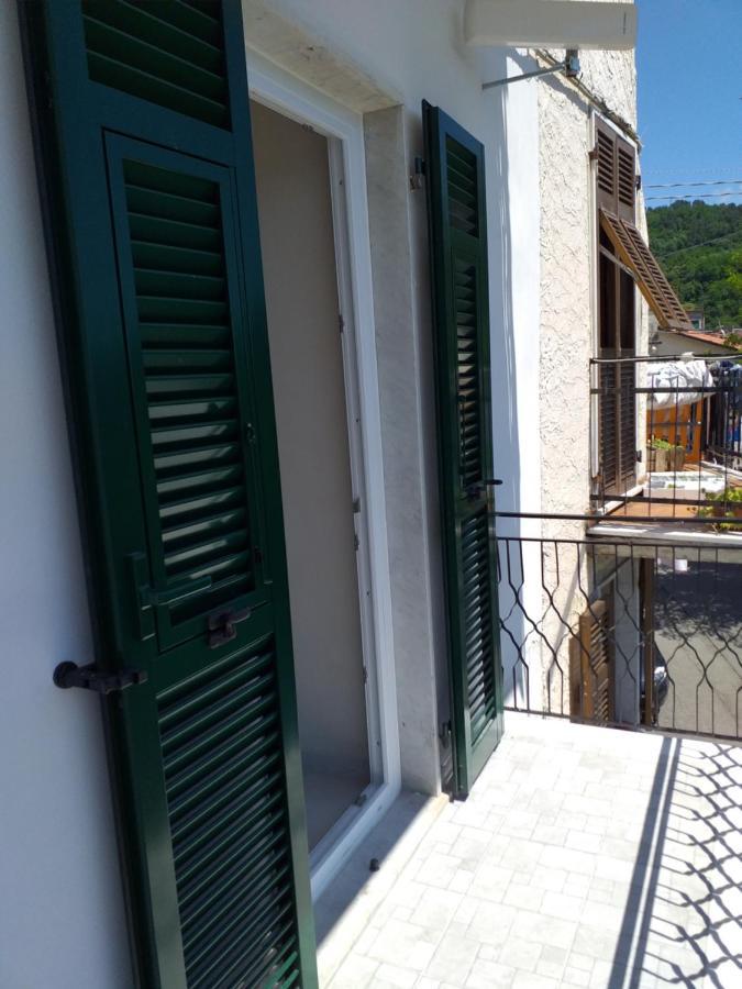 הוילה סרזאנה Casa Di Vecchio Borgo מראה חיצוני תמונה