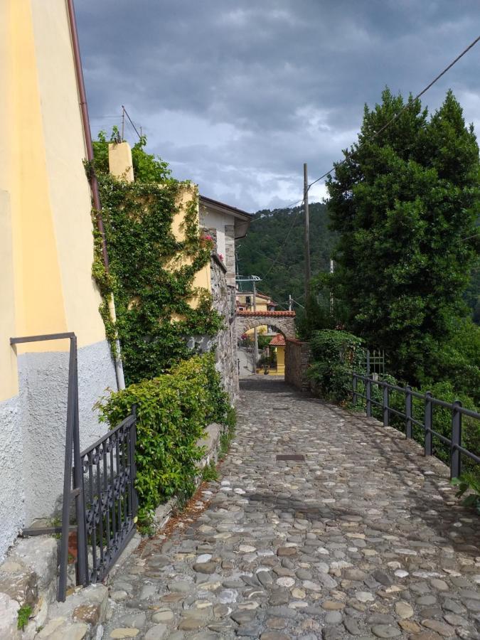 הוילה סרזאנה Casa Di Vecchio Borgo מראה חיצוני תמונה